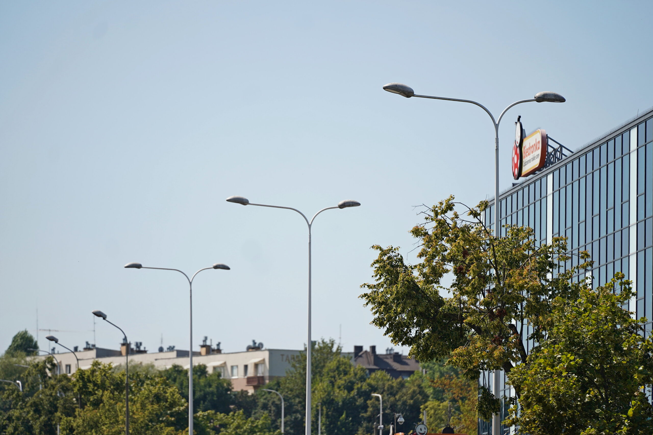 Wkrótce na&nbsp;ul.&nbsp;Tarnowskiej będzie jaśniej i&nbsp;bezpieczniej