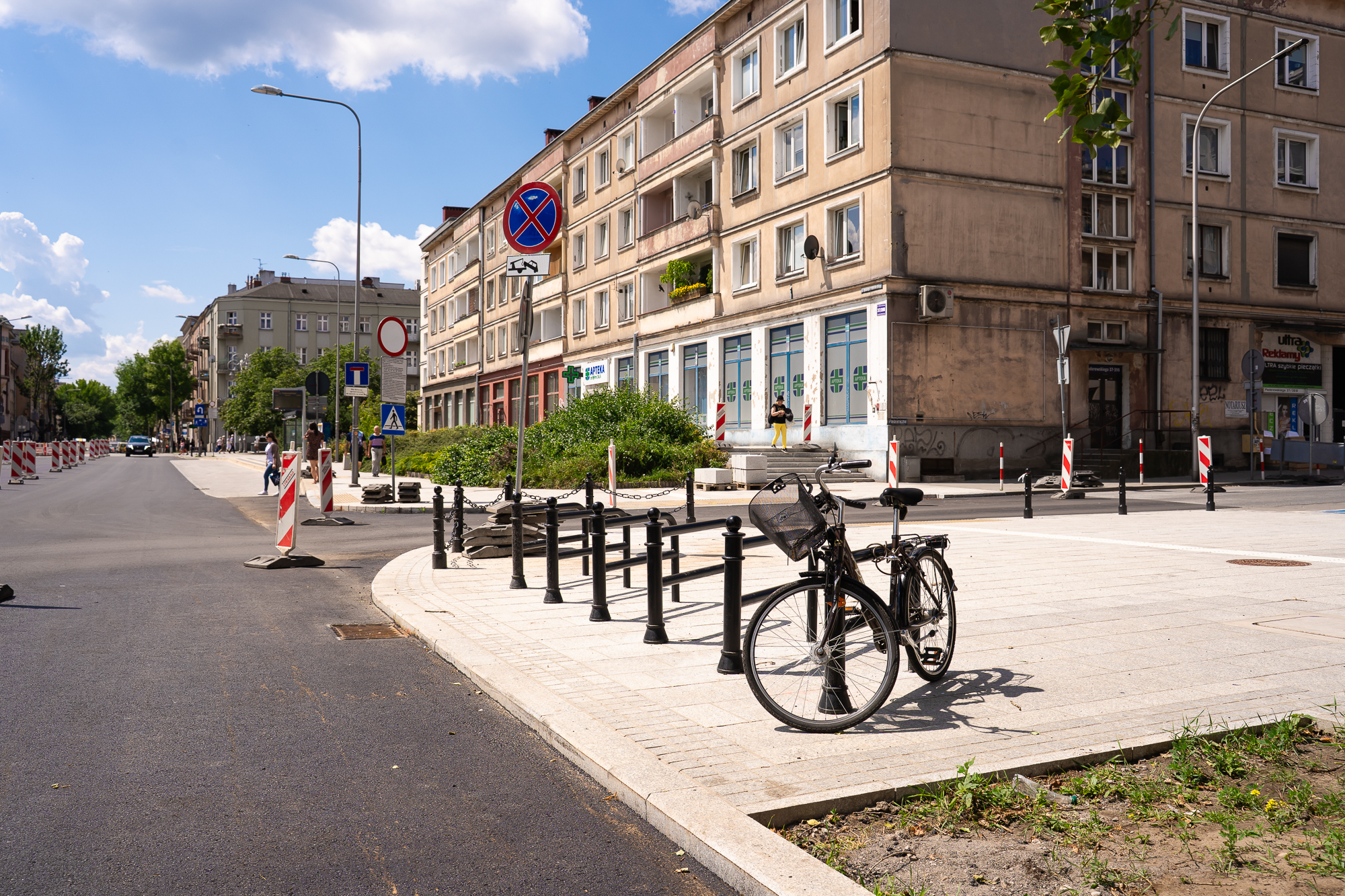 Nowa nawierzchnia na&nbsp;ul.&nbsp;Paderewskiego