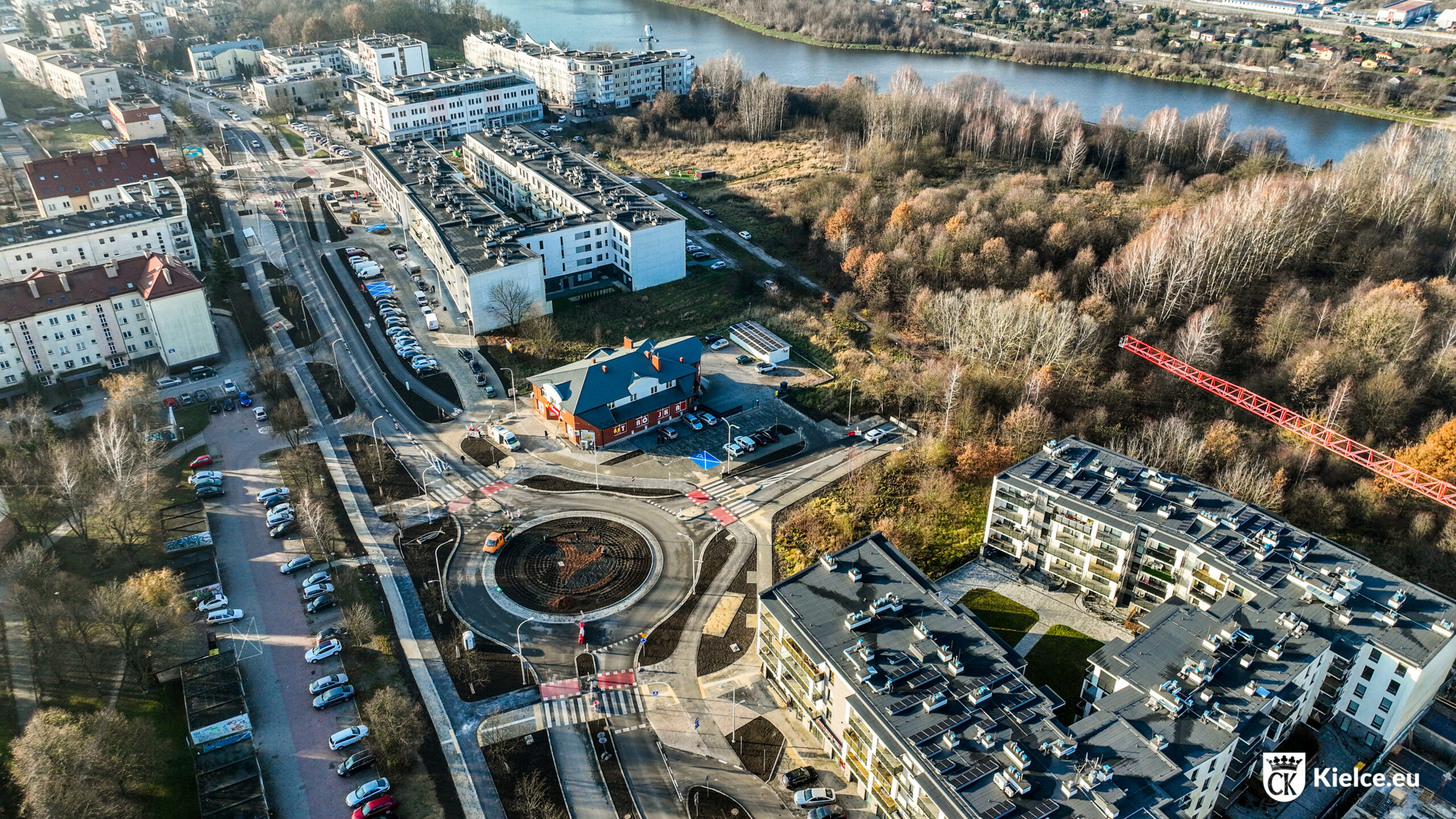 Poprawa bezpieczeństwa ruchu poprzez rozbudowę ulic: Klonowej, Orląt Lwowskich i&nbsp;J. Piłsudskiego oraz&nbsp;skrzyżowań ulic: Batalionów Chłopskich z&nbsp;Malików, BP. M. Jaworskiego z&nbsp;G.  Zapolskiej w&nbsp;Kielcach