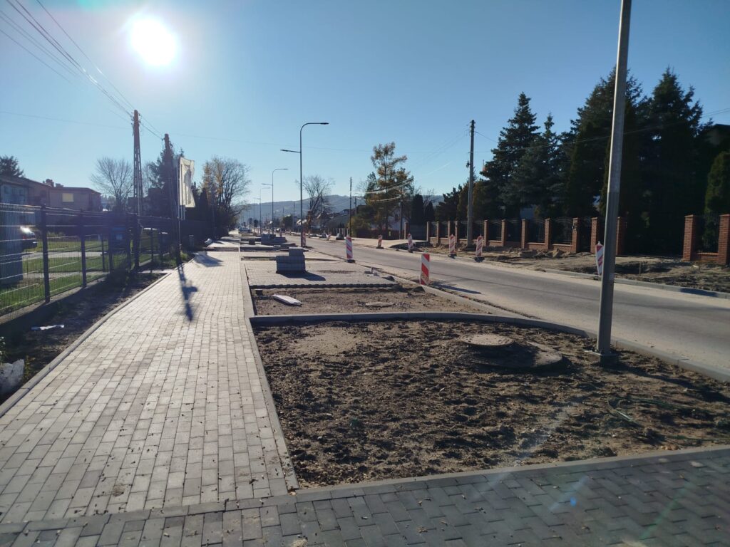 Ulica Górników Staszicowskich w trakcie prac modernizacyjnych