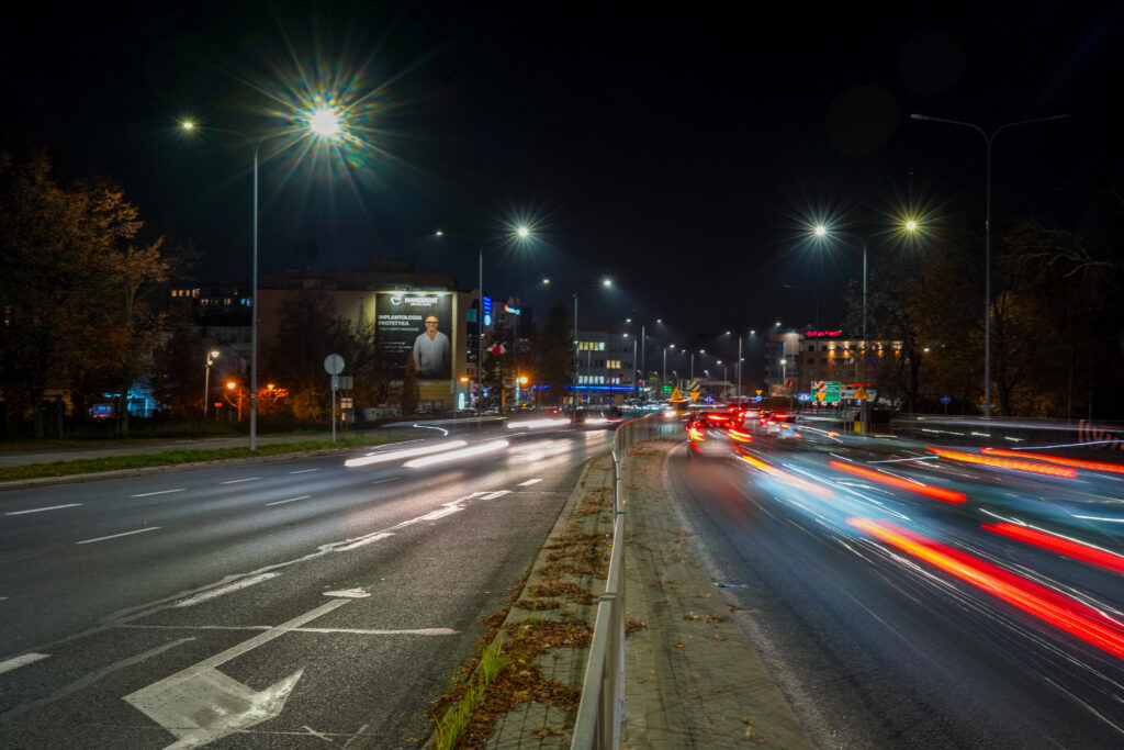 aleja IX Wieków Kielc po wymianie oświetlenia