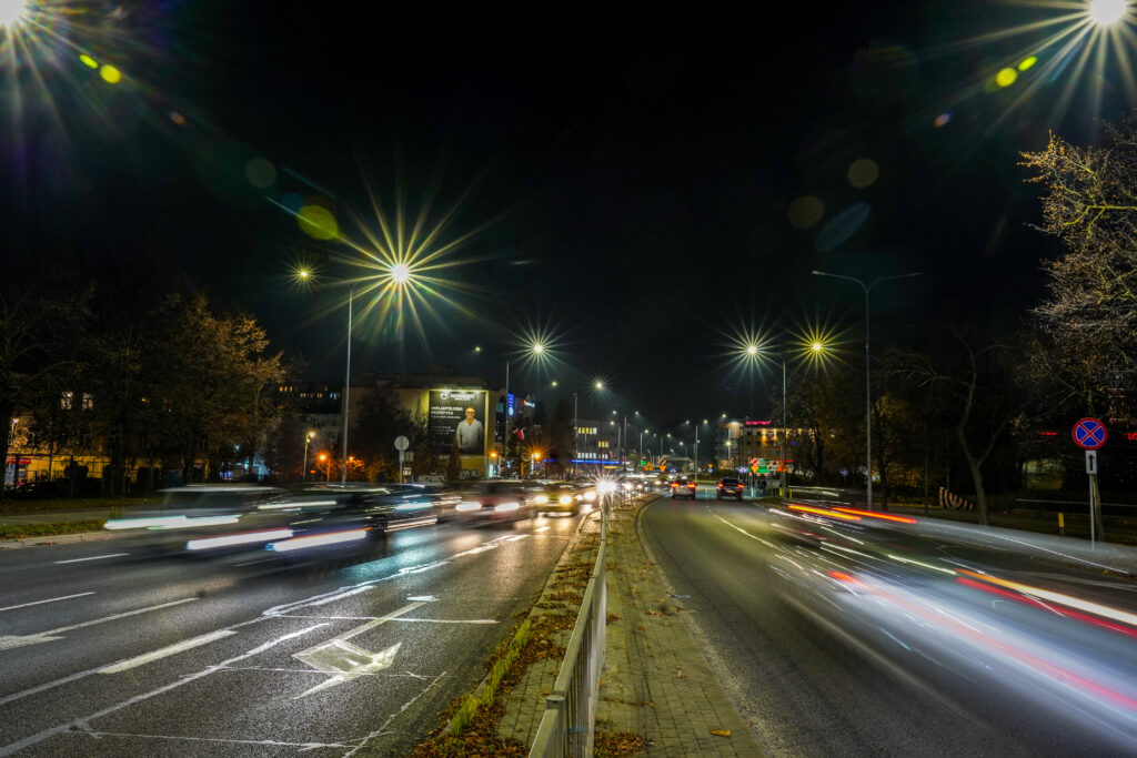 aleja IX Wieków Kielc przed wymianą oświetlenia