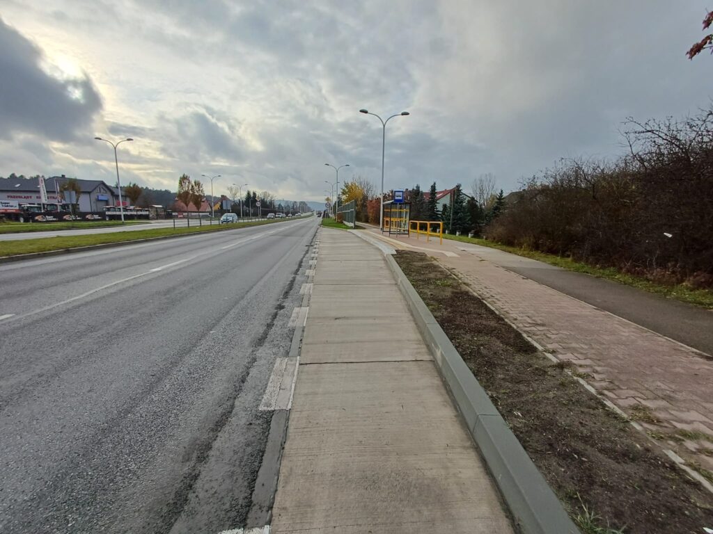 Nowa zatoka autobusowa na ulica Krakowskiej