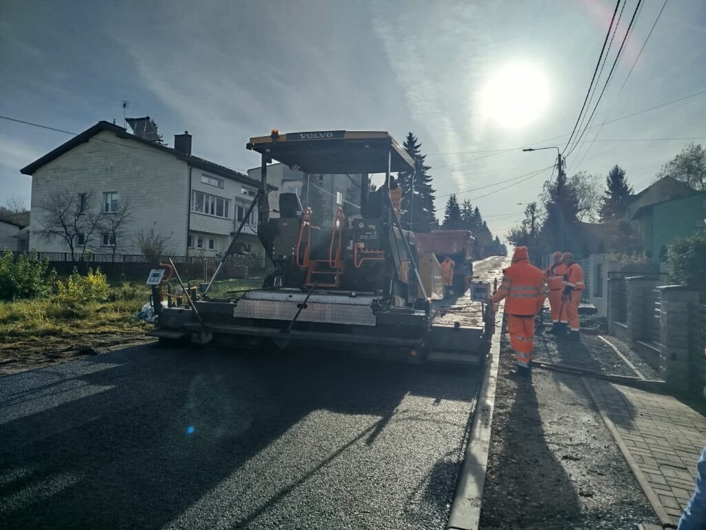 Remont nakładkowy na ulicy Lubicznej