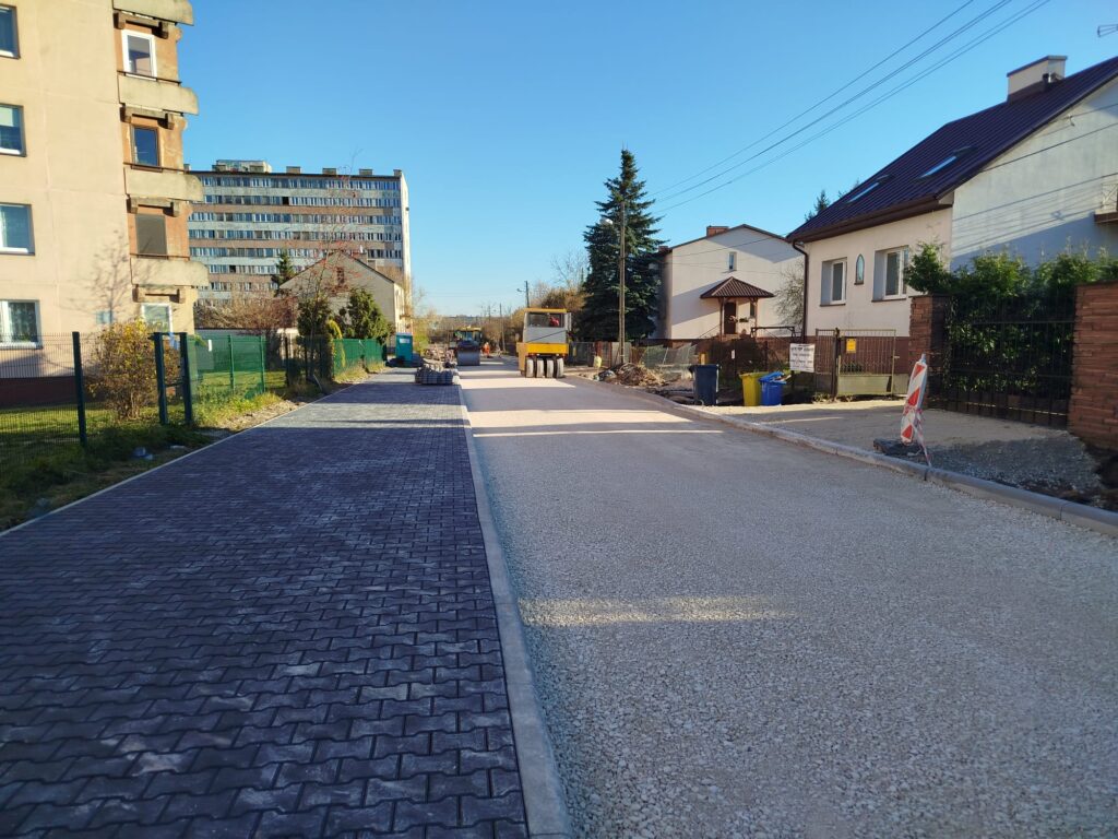 Modernizowana ulica Młoda