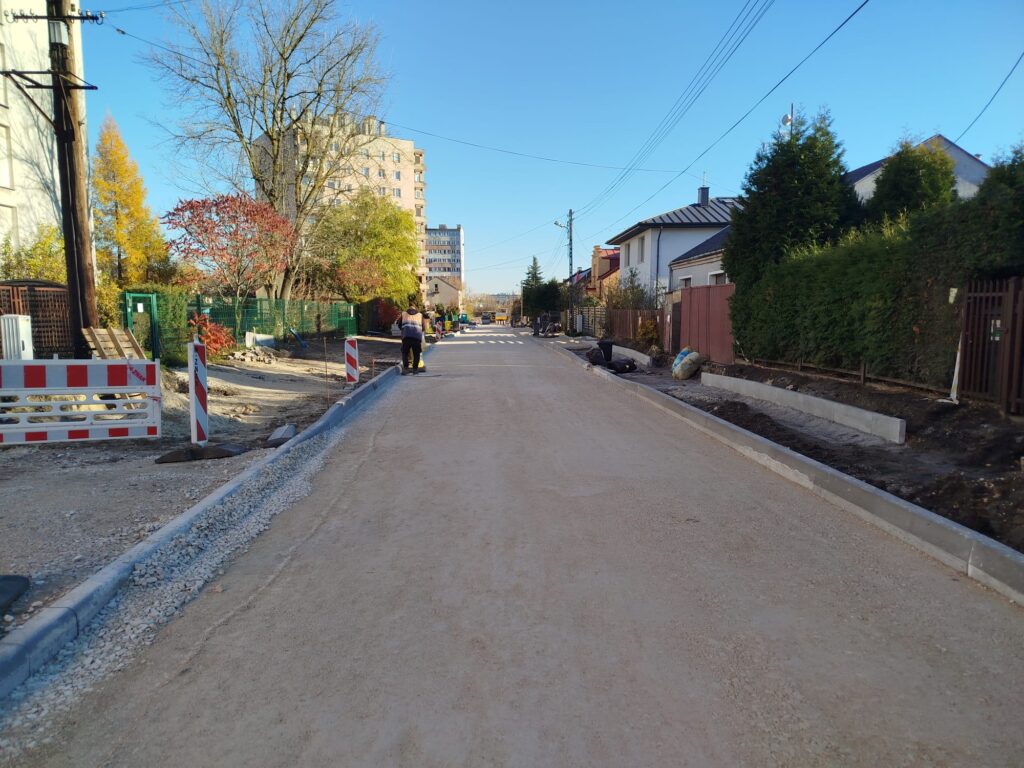 Modernizowana ulica Młoda