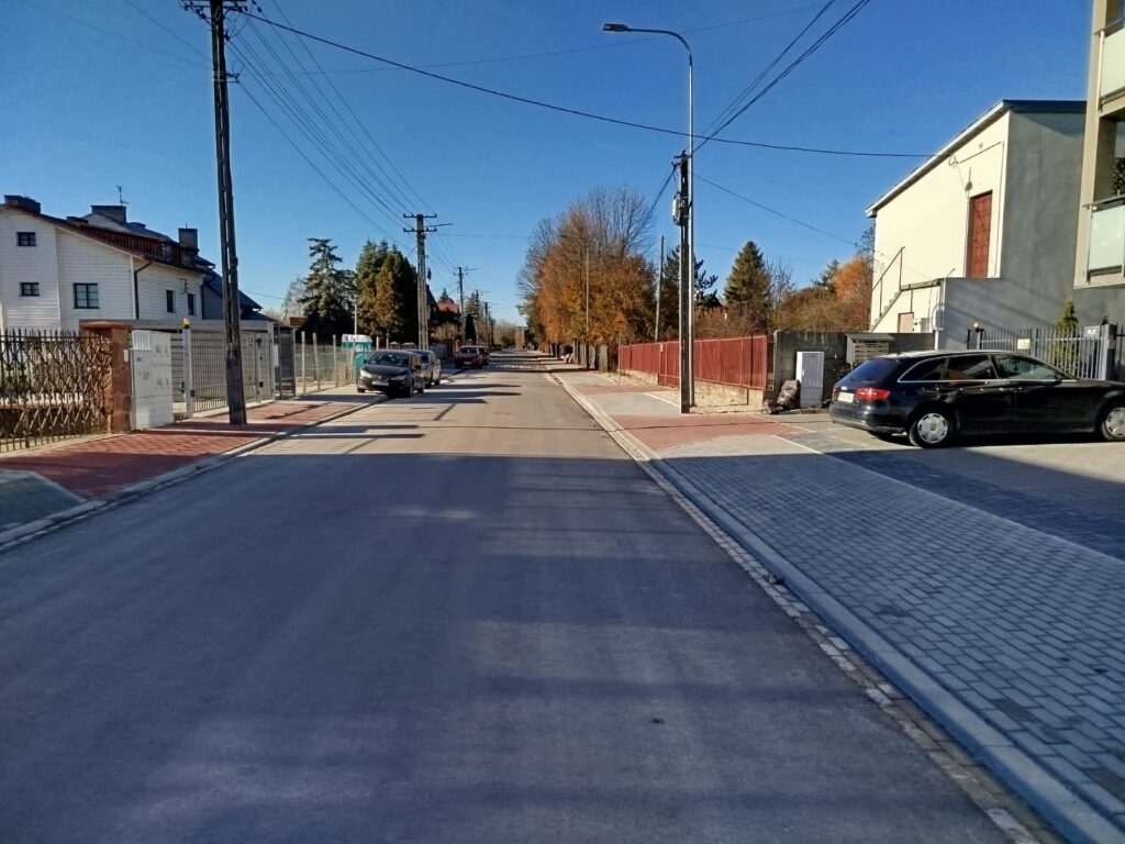 Zmodernizowana ulica Wydryńska