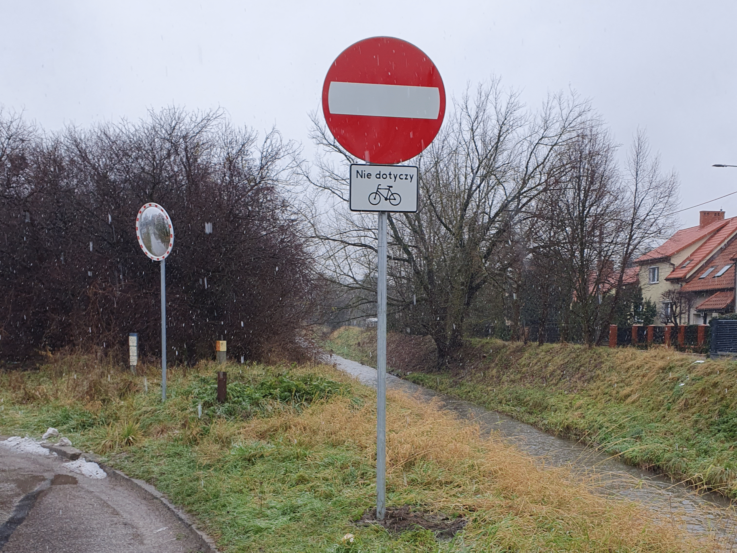 Koniec tranzytu przez&nbsp;ulicę Zakręt