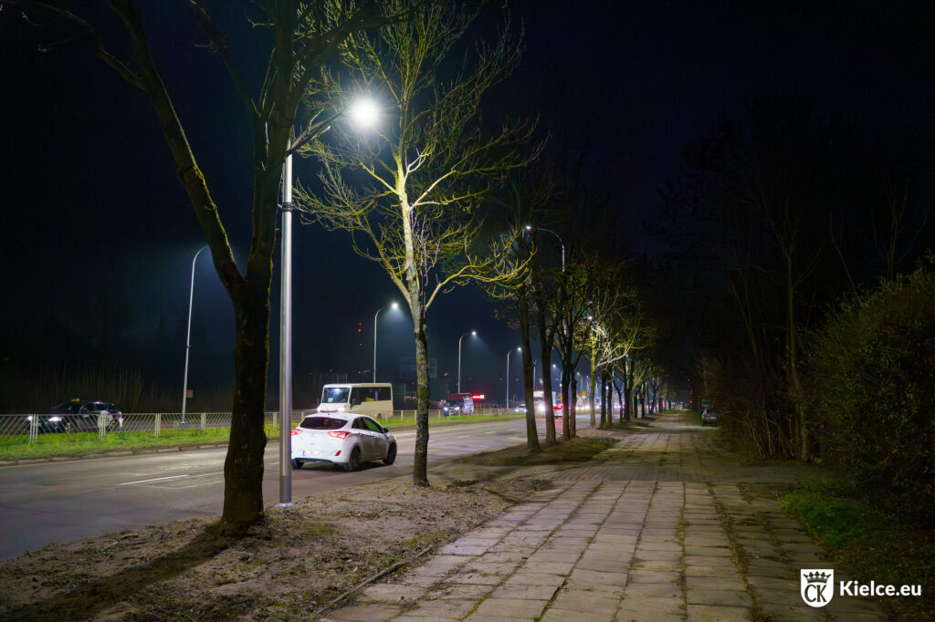 Ulica Tarnowska i zmodernizowane oświetlenie drogowe