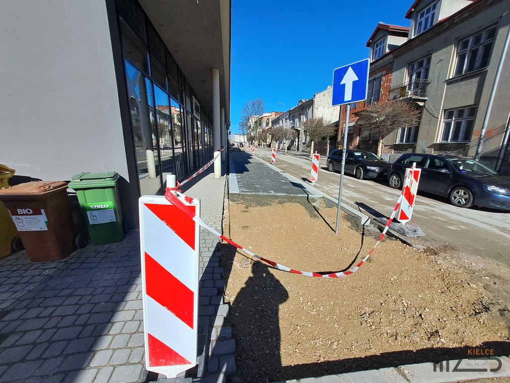 Modernizacja Złotej w ramach 13 ulic