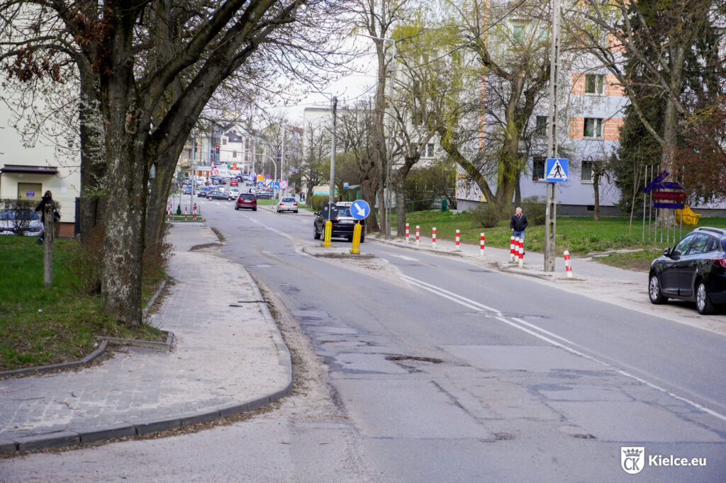 Ulica Zagórska - widok w kierunku zachodnim w stronę ulicy Tarnowskiej i Źródłowej