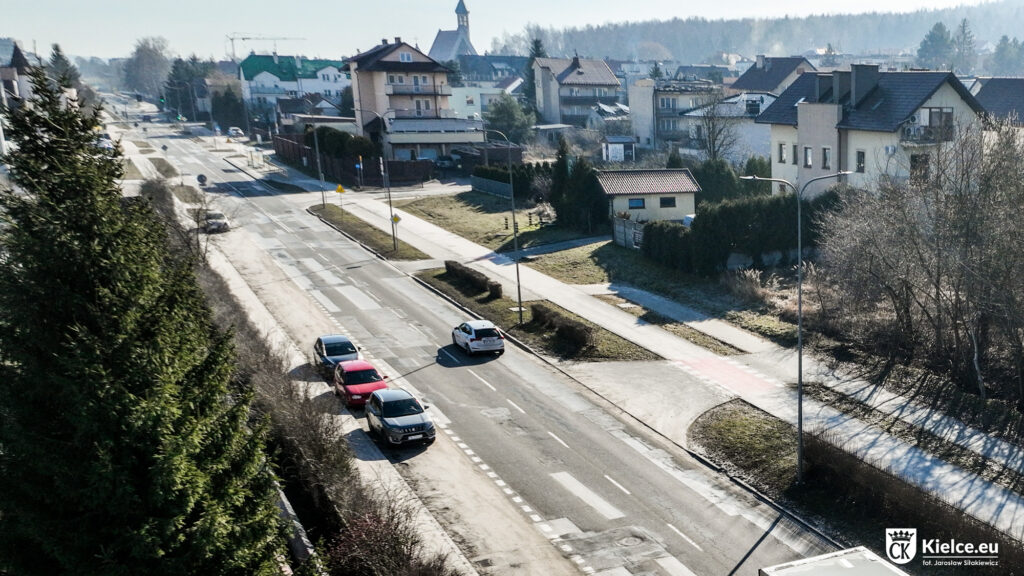 Ulica Wrzosowa przed remontem nakładkowym 2026