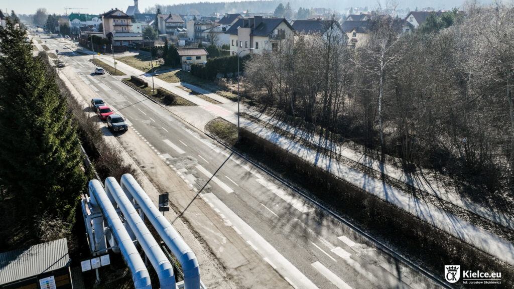 Ulica Wrzosowa przed remontem nakładkowym 2026